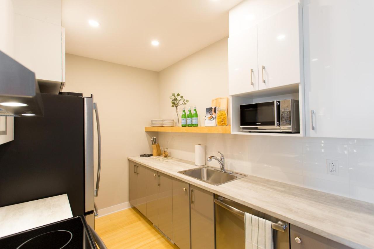 Trendy Little Italy 3 Bedroom Condo By Den Stays Montreal Exteriér fotografie