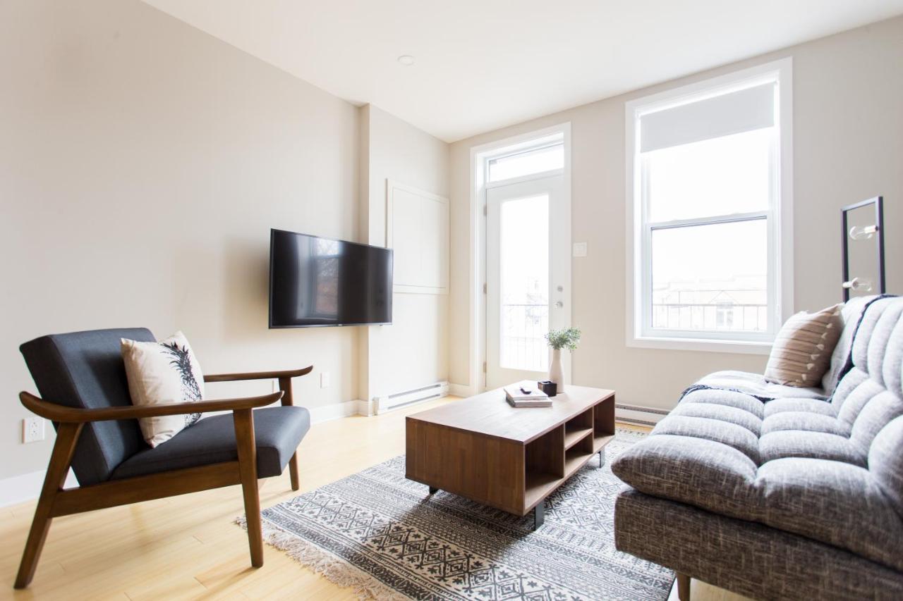 Trendy Little Italy 3 Bedroom Condo By Den Stays Montreal Exteriér fotografie
